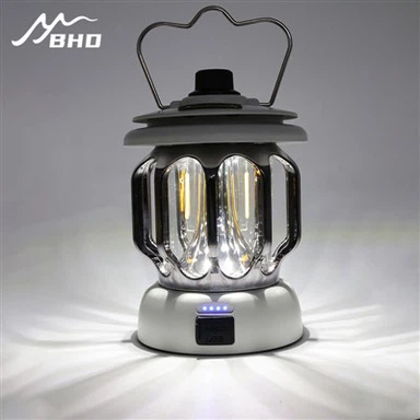 Světlo táborové lampy